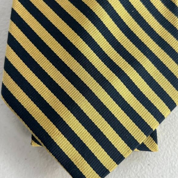 Brooks Brothers Makers Men's Neck Tie All Silk Striped Yellow & Navy Blue - Picture 2 of 8